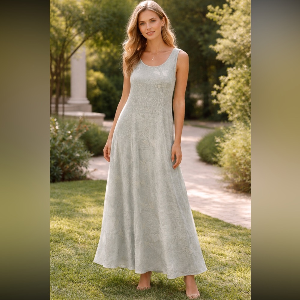 Citron Sleeveless Maxi Dress in Sage Green Floral Jacquard Bohemian Size L